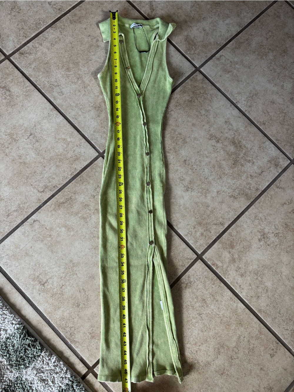 Ribbed V Neck Green Collared Midi Dress - Picture 8 of 8